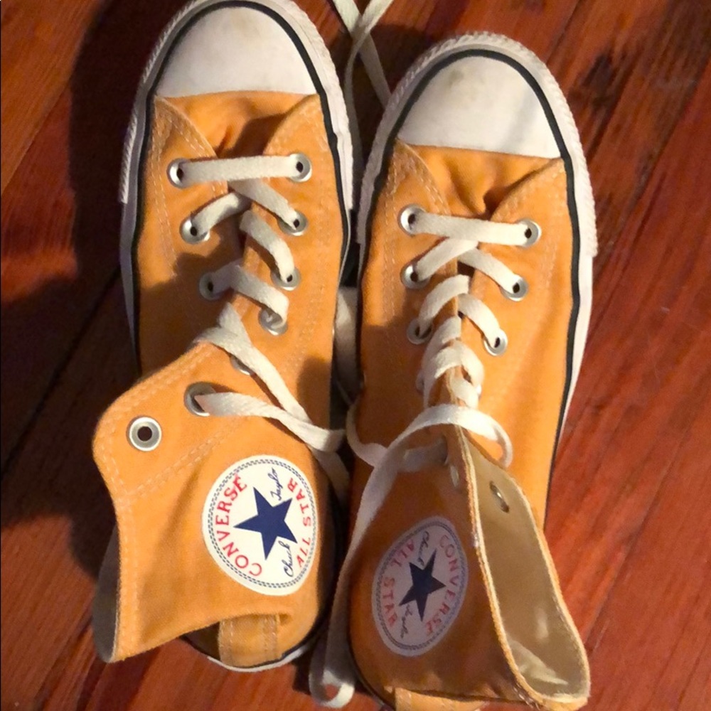 Yellow converses